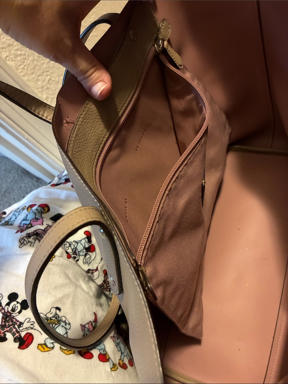 Coach —Tan Leather Tote with Pink Interior - Picture 4 of 5